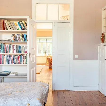 Violeta Com Chamine منزل للإقامة Ramalhal