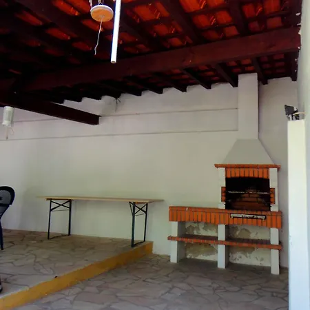 Violeta Com Chamine منزل للإقامة *